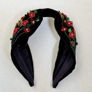 NWOT. Anthropology embroidered headband.